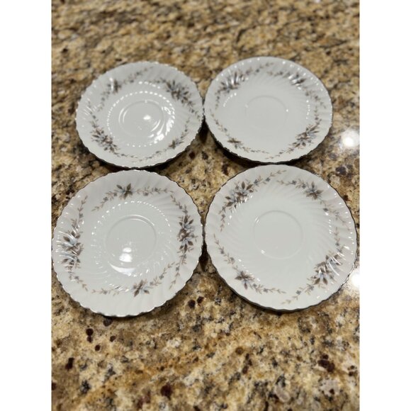 Mikasa Fine China - Alyce Pattern - 4 Saucers - Picture 4 of 4